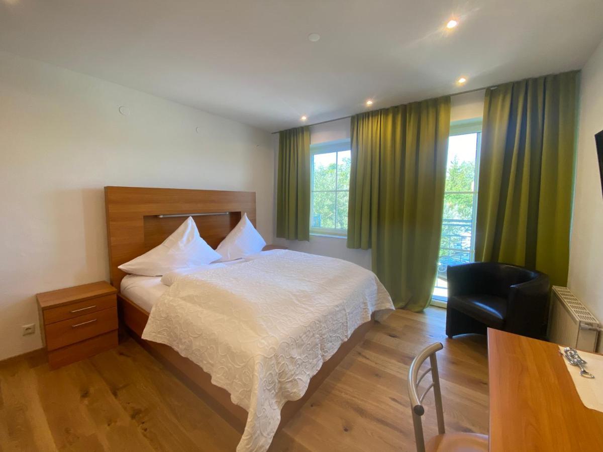 Seehotel Herlinde Podersdorf am See Esterno foto