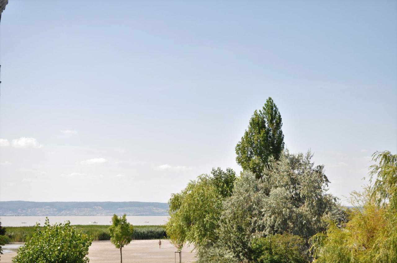 Seehotel Herlinde Podersdorf am See Esterno foto