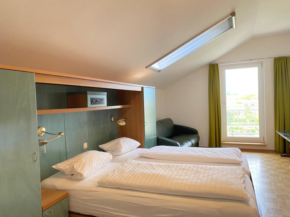 Seehotel Herlinde Podersdorf am See Esterno foto